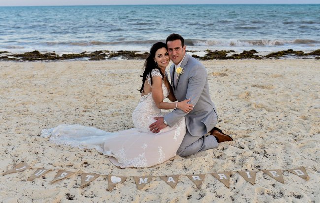 2017 Stlylish Moon Palace Wedding Beach Wedding Couple Photos_ By Weddings Romantique
