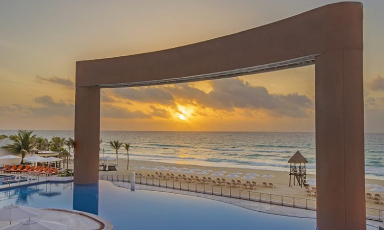 Cancun Beach Palace Wedding Resort