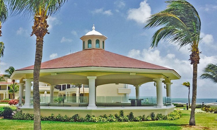 Cancun Palace Resorts Weddings_Moon Palace _Bugambilia Gazebo_Weddings Romantique