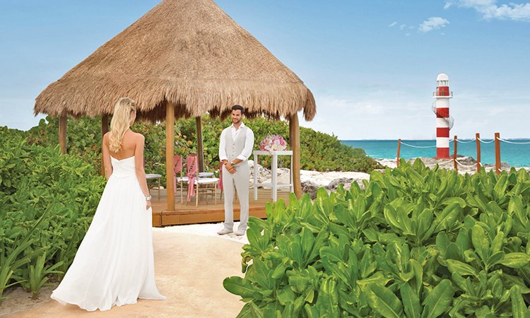 Hyatt Ziva Cancun Weddings_-Ceremony Couple