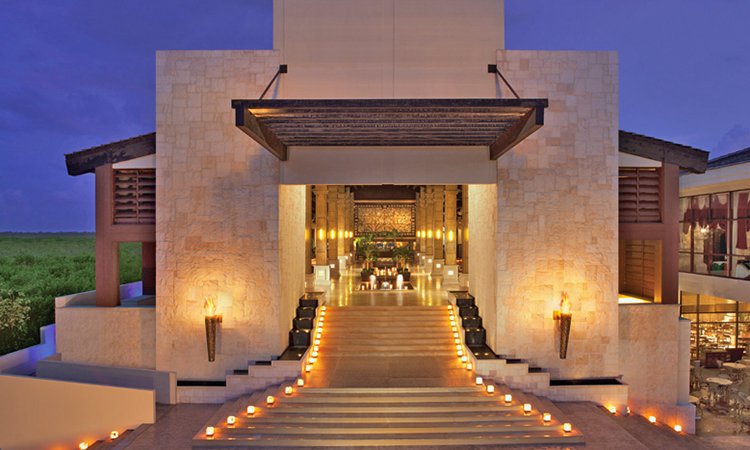 Dreams Riviera Cancun Weddings_Resort Lobby