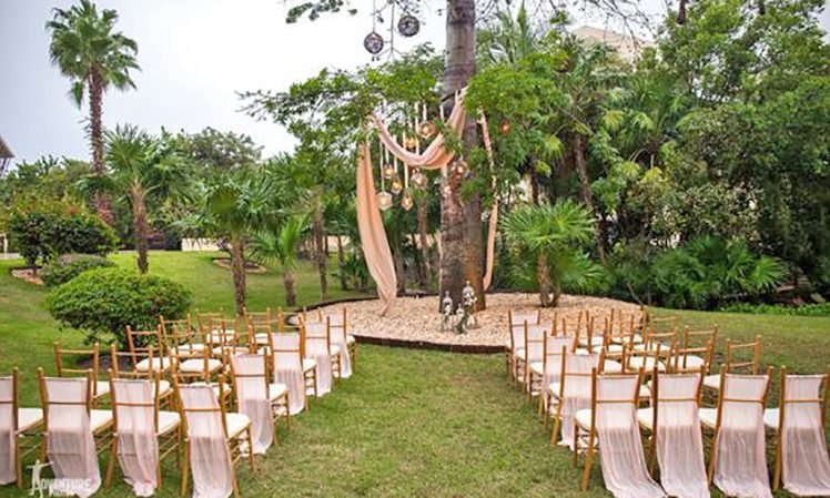 Dreams Riviera Cancun Weddings_Unique Garden Ceremony Decorations