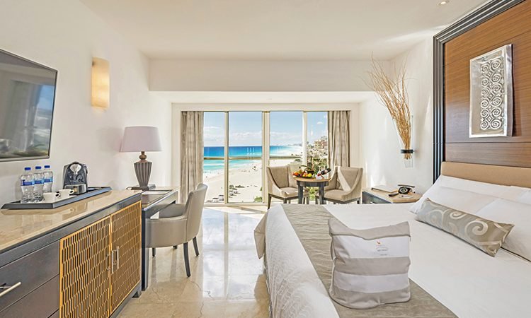 Le Blanc Cancun Weddings_ Royale+Deluxe+Partial+Oceanview room