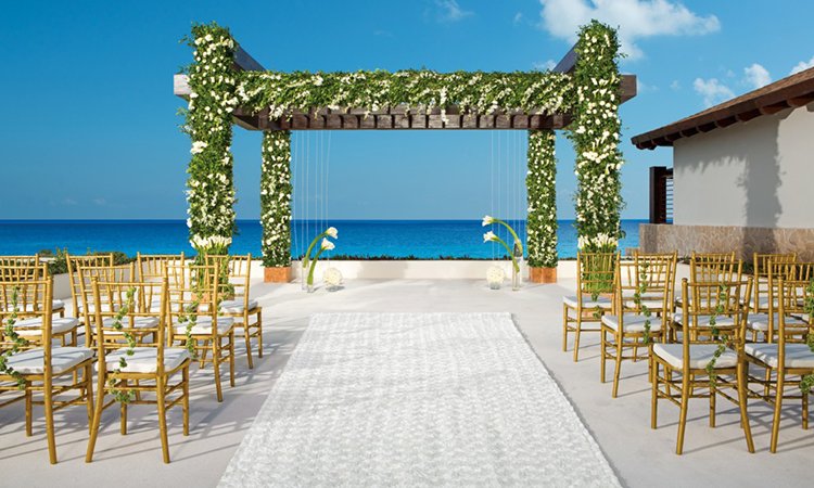 Secrets Playa Mujeres Weddings_Ocean Front Ceremony Terrace Location